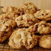 Molten Dark Chocolate Chunk Cookies